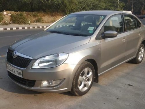 Skoda Rapid 1.6 MPI Ambition Plus by owner