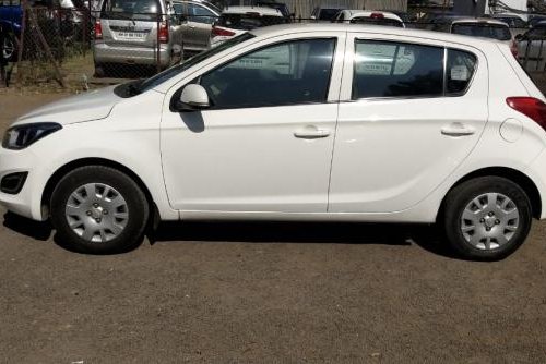 Used Hyundai i20 2012 car at low price