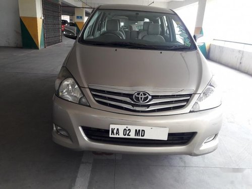 Used Toyota Innova 2009 car at low price