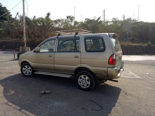 Used Chevrolet Tavera 2012 car at low price