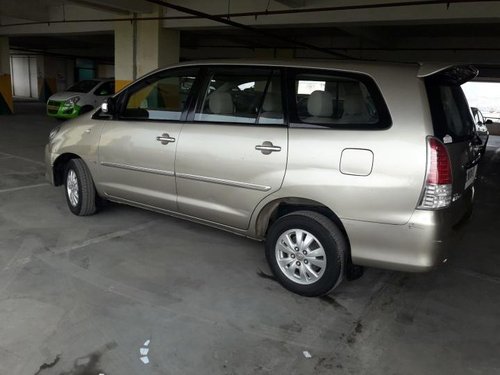 Used Toyota Innova 2009 car at low price