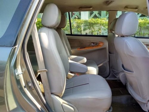 Toyota Innova 2.5 V Diesel 7-seater 2011 for sale