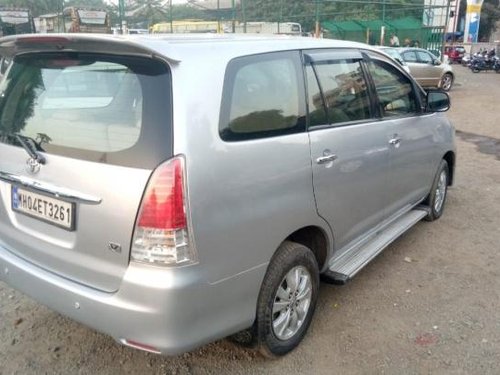 Toyota Innova 2.5 V Diesel 8-seater 2011 for sale