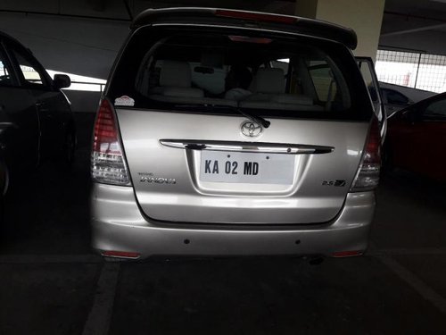 Used Toyota Innova 2009 car at low price