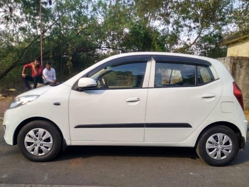 Used Hyundai i10 car at low price