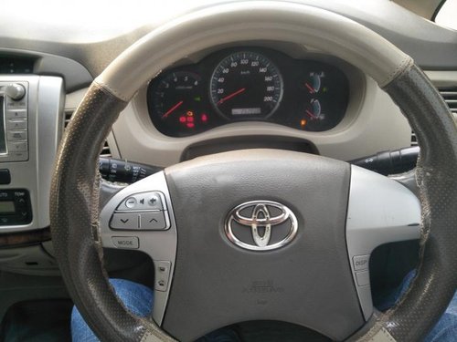 Toyota Innova 2.5 V Diesel 7-seater 2012 for sale