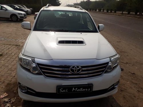 Used Toyota Fortuner 4x2 AT 2015 for sale