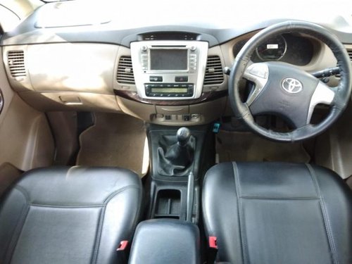 Toyota Innova 2.5 VX 7 STR 2015 for sale