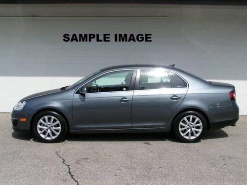 Volkswagen Jetta 2013-2015 1.9 Highline TDI 2010 for sale