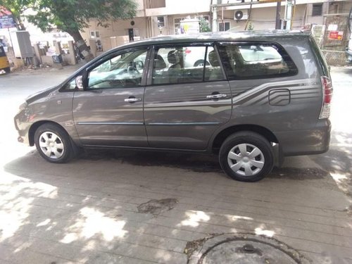 Used Toyota Innova 2004-2011 car at low price