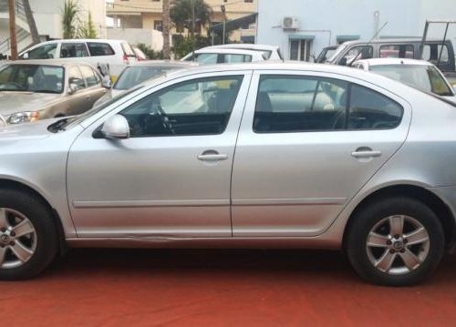 Used Skoda Laura Ambiente 2.0 TDI CR MT 2010 for sale