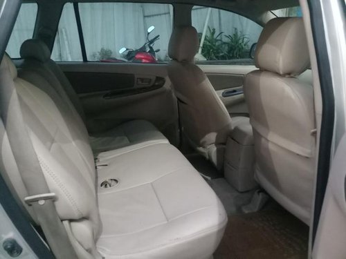 Used Toyota Innova 2008 car at low price