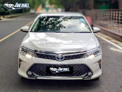 Used Toyota Camry 2016 car at low price