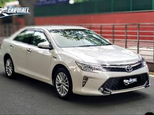 Used Toyota Camry 2016 car at low price