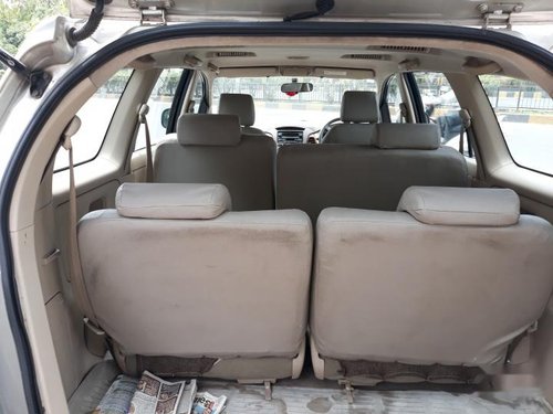 Toyota Innova 2.5 V Diesel 8-seater for sale