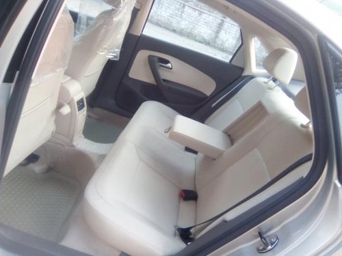 Volkswagen Vento Diesel Highline 2013 by owner 