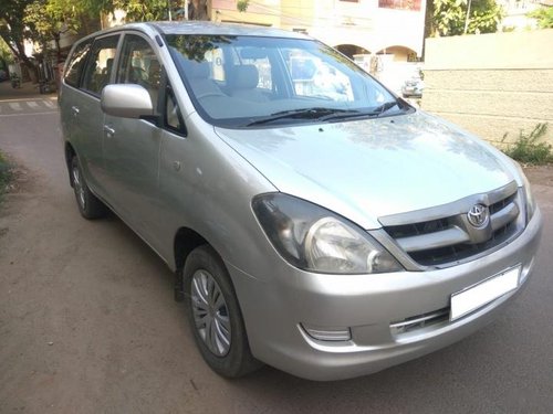 Used Toyota Innova 2004-2011 car at low price