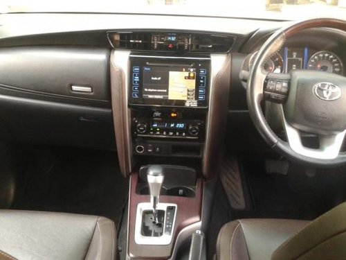 Used Toyota Fortuner 4x2 AT 2016 for sale