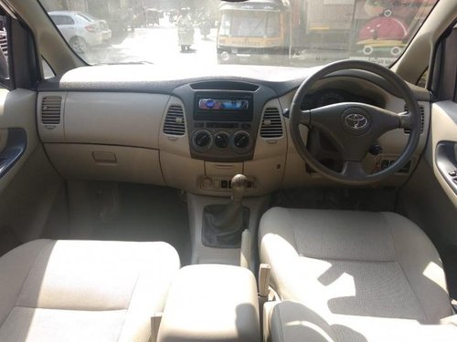 Toyota Innova 2.5 G (Diesel) 8 Seater BS IV by owner 