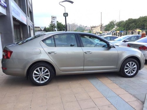 Skoda Octavia Elegance 2.0 TDI AT 2015 for sale