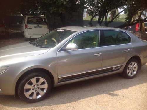 Used Skoda Superb 2009-2014 car at low price