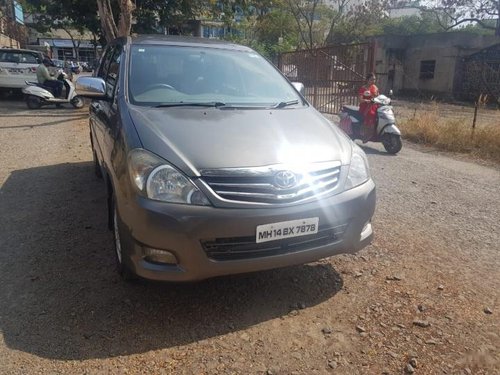 Toyota Innova 2004-2011 2009 for sale