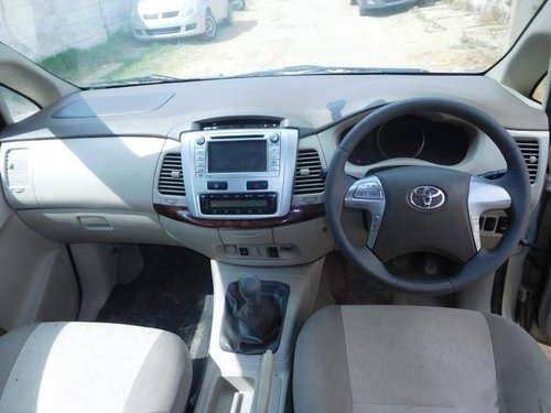 Used 2013 Toyota Innova car at low price