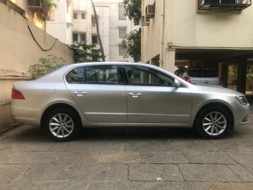 Skoda Superb Elegance 2.0 TDI CR AT 2014 for sale