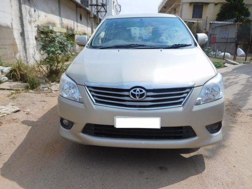 Used 2013 Toyota Innova car at low price