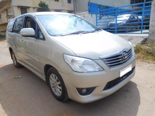 Used 2013 Toyota Innova car at low price