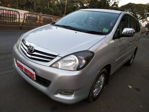 Used Toyota Innova 2009 car at low price