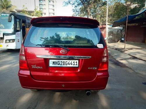 Used Toyota Innova 2008 car at low price