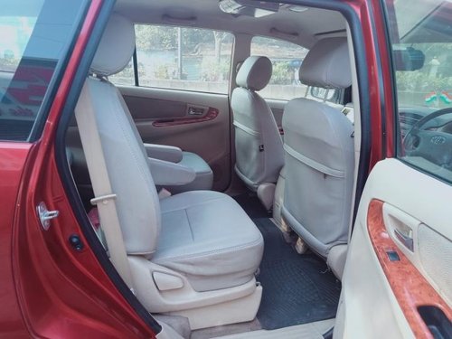 Used Toyota Innova 2008 car at low price