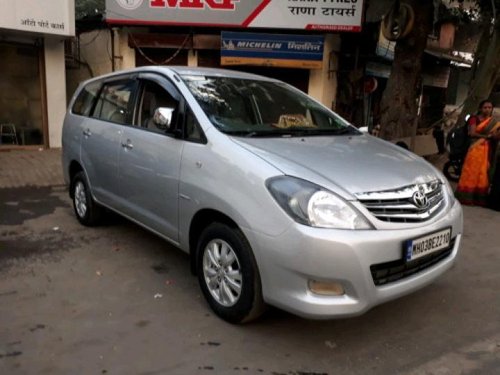 Toyota Innova 2.5 V Diesel 8-seater 2011 for sale