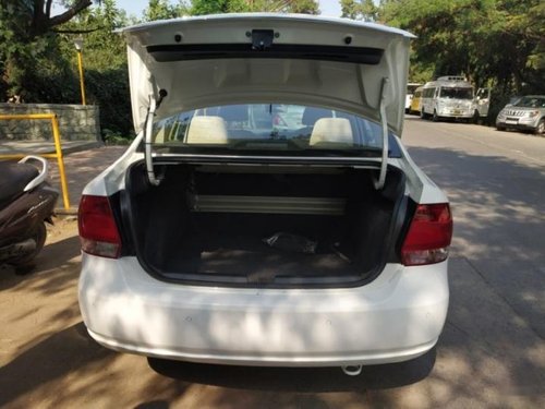 Volkswagen Vento 1.6 Highline 2013 for sale