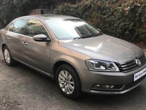 Used Volkswagen Passat 2011 car at low price