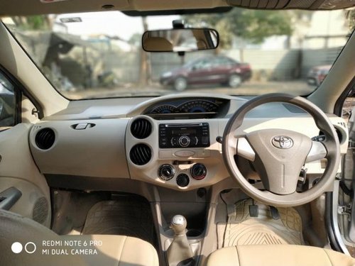 Used Toyota Etios Liva car 2015 for sale at low price