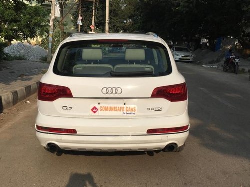 Used Audi Q7 2011 car at low price