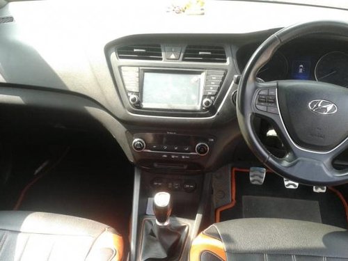 Used Hyundai i20 Active car at low price