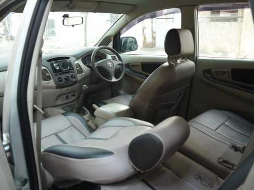 Toyota Innova 2004-2011 2010 for sale