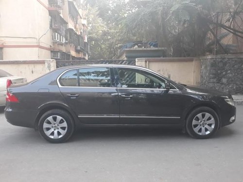 Used Skoda Superb 2009-2014 car at low price