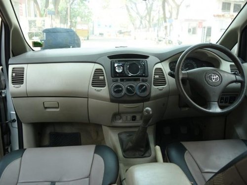 Toyota Innova 2004-2011 2010 for sale