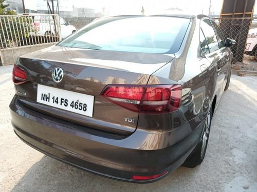 Used Volkswagen Jetta 2016 car at low price