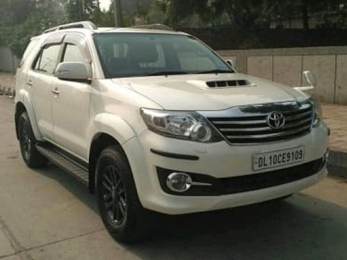 Toyota Fortuner 4x4 AT 2015 for sale