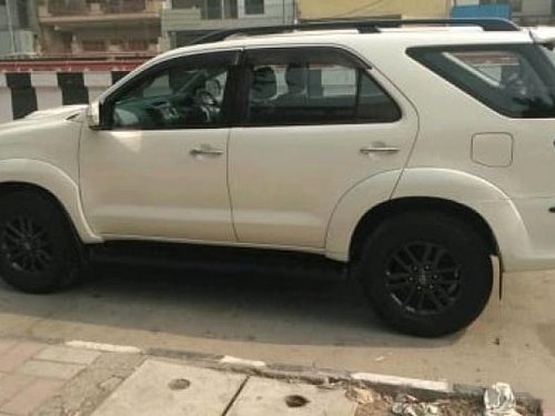 Toyota Fortuner 4x4 AT 2015 for sale