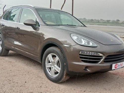 Used Porsche Cayenne car 2012 for sale at low price