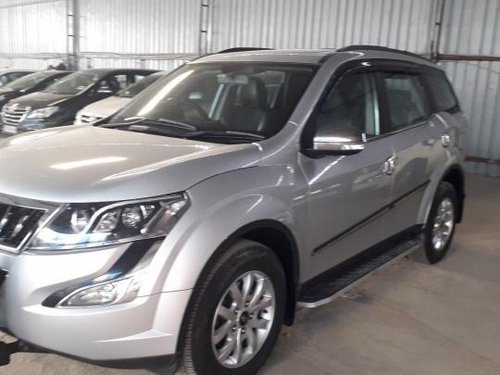 Mahindra XUV500 AT W10 FWD 2017 for sale