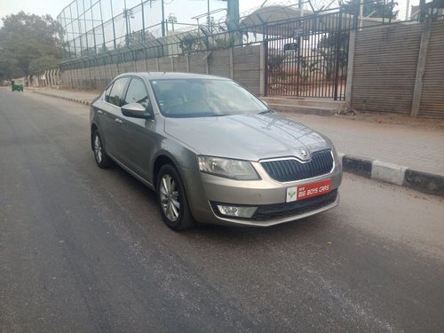 Skoda Octavia Ambition 2.0 TDI MT 2013 for sale