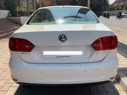 Volkswagen Jetta 2013-2015 2.0L TDI Highline AT for sale