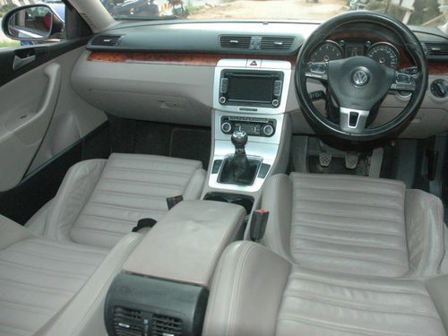 Volkswagen Passat 1.8 TSI MT 2010 for sale